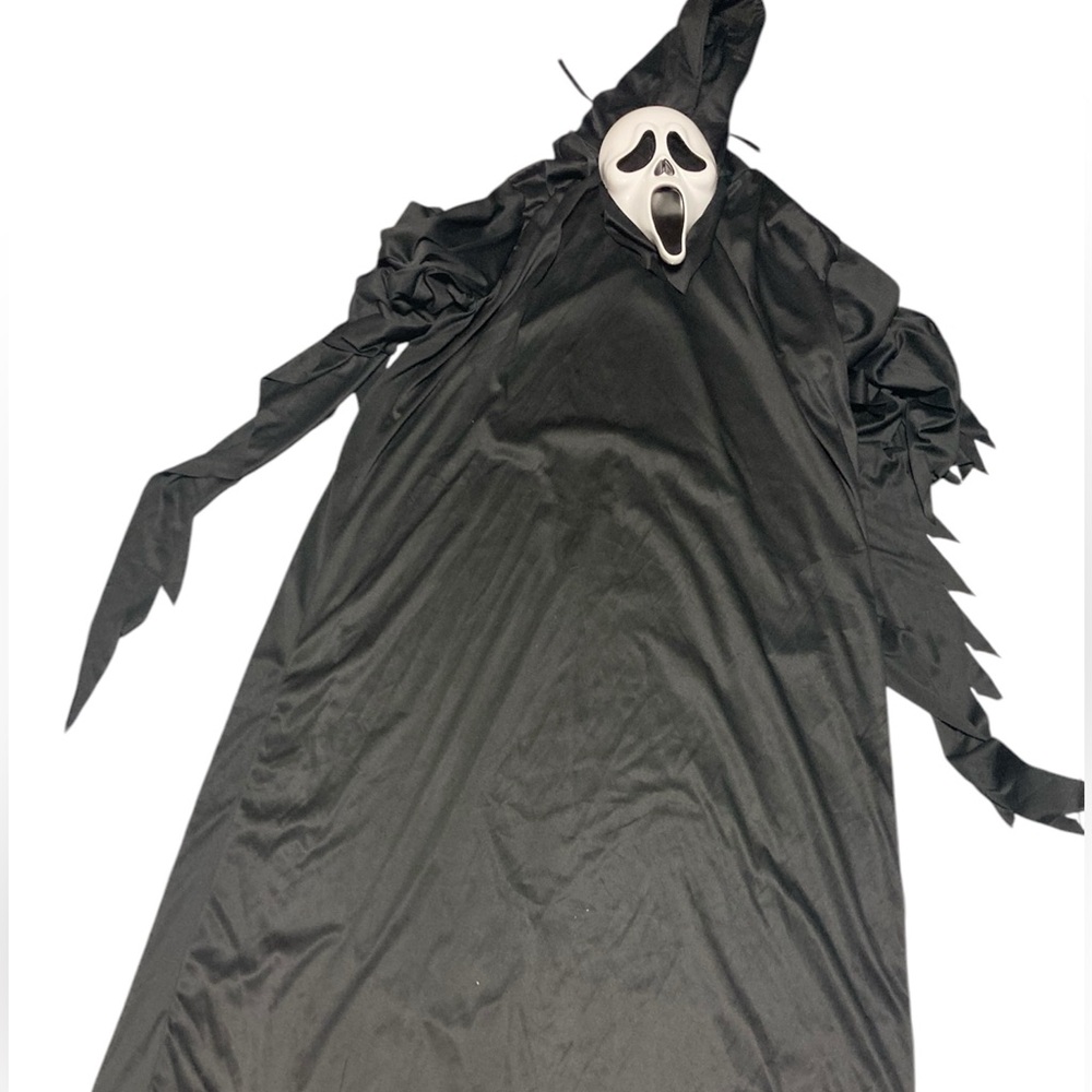 Vintage Scream Mask and Costume produced by Easter unlimited